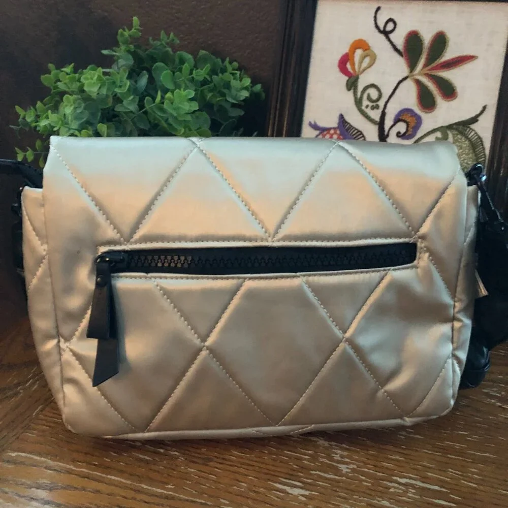 Shawn Killinger x IHKWIP Knotted Shoulder Bag/ Handbag/ Purse  Met Champagne - Picture 2 of 4